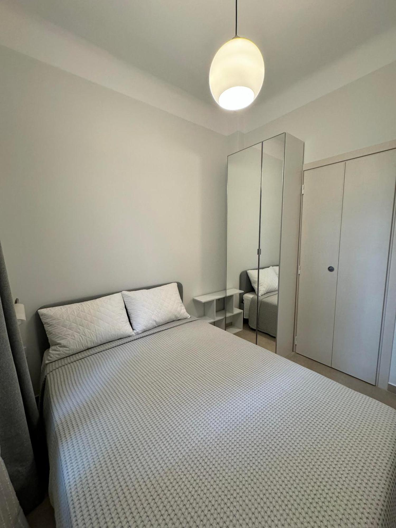 Calliope Apartment *